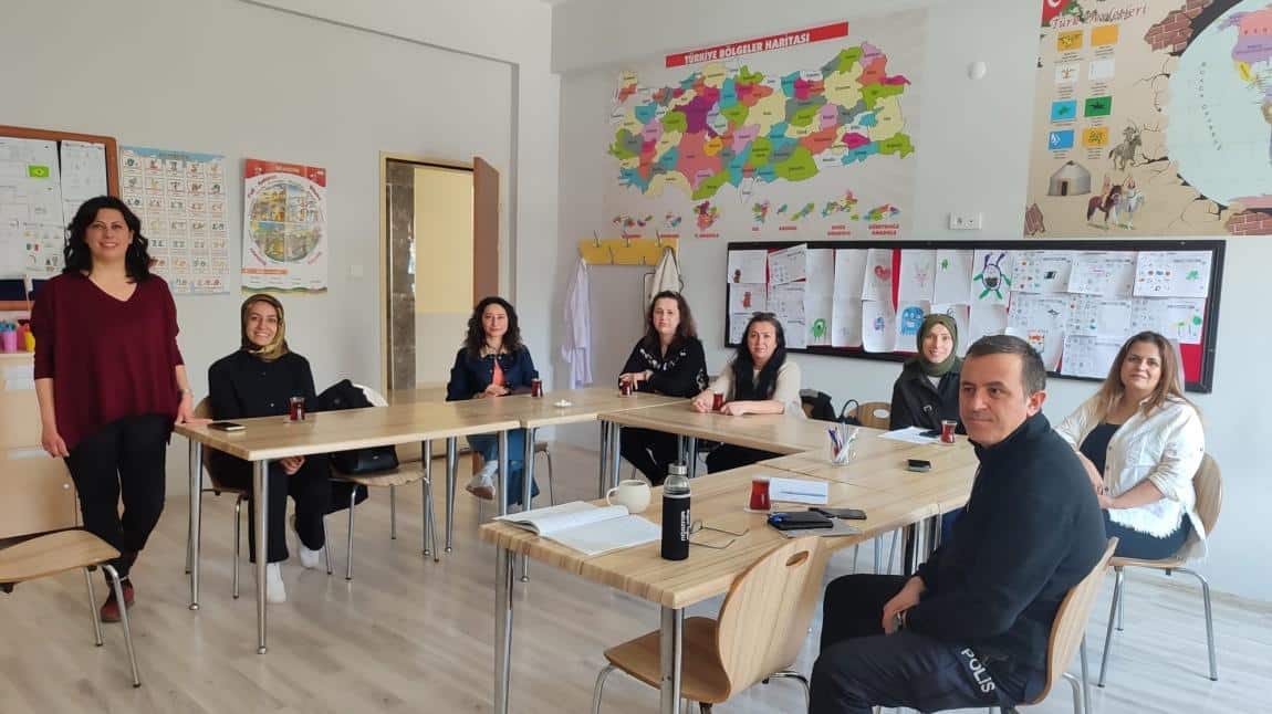 Kastamonu BİLSEM'de Özel Yetenekli Öğrenci Ailelerine Yönelik Eğitim Programları Tamamlandı